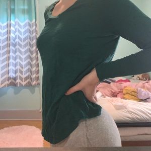 Old navy long sleeve v neck ✅✅